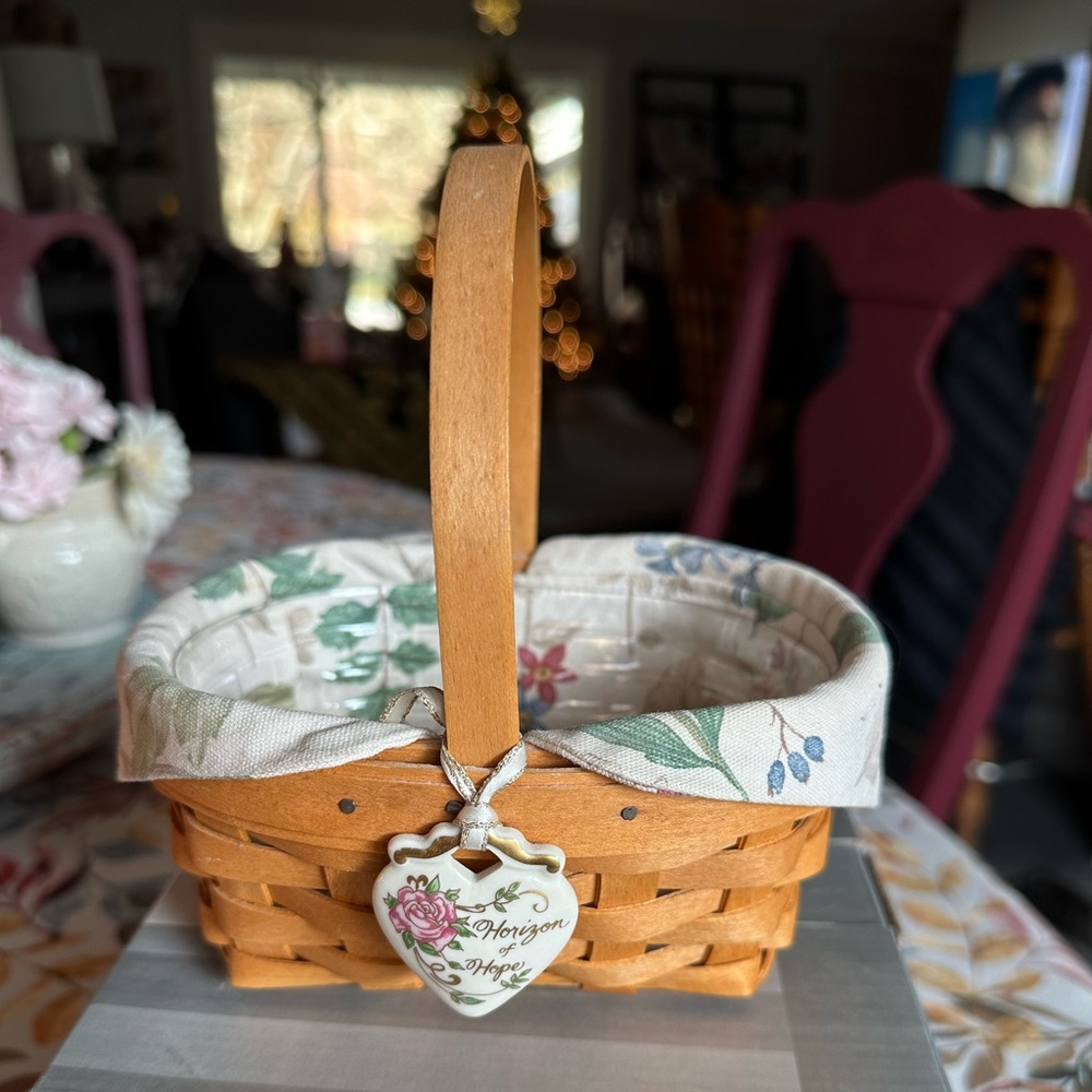 Longaberger 1997 Horizon of Hope basket
